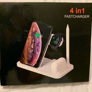 4 in 1 Charging Dock Station